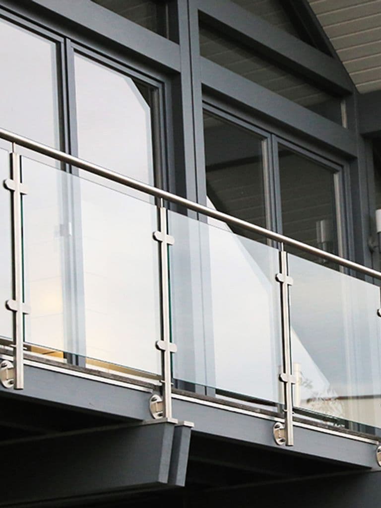 AC40 Oval Küpeşte Sistemi